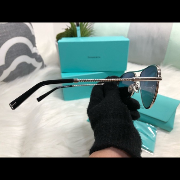 Tiffany Aviator Sunglasses - Picture 8 of 12